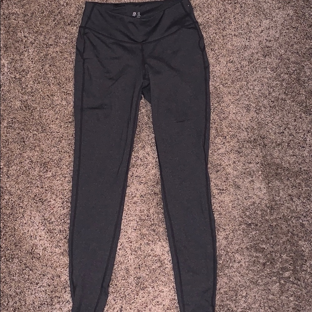 Dark grey leggings